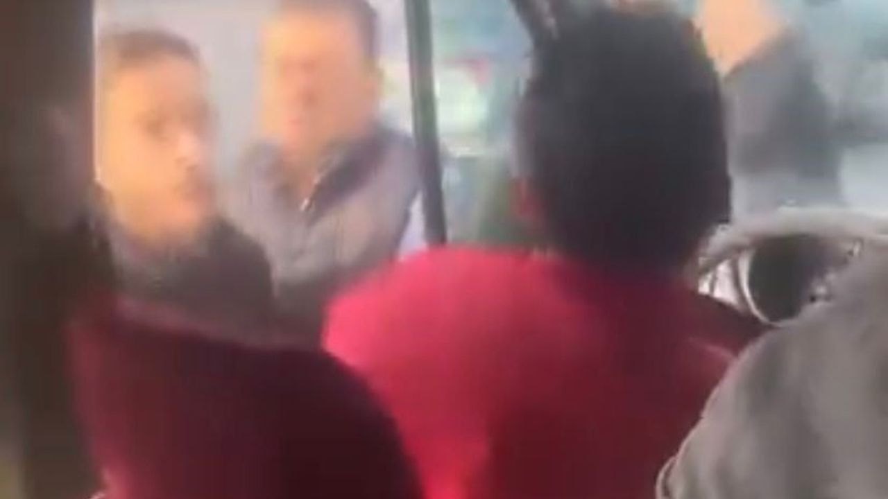 Ankara'da yol verme tartışması: Servis şoförünü aracından indirip darbetmeye çalıştılar
