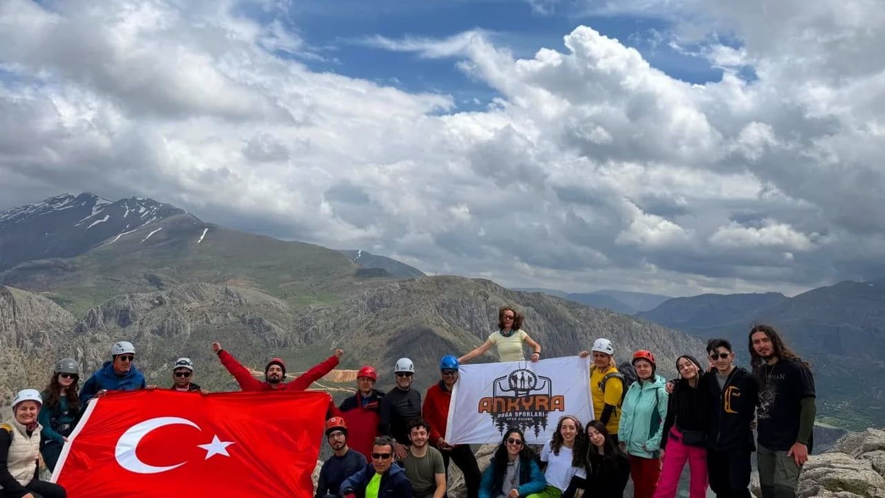 Ankyra Doğa Sporları Kulübü'nün 2026 'Kemaliye Macera Zirvesi'ne 45 Sporcu Katıldı