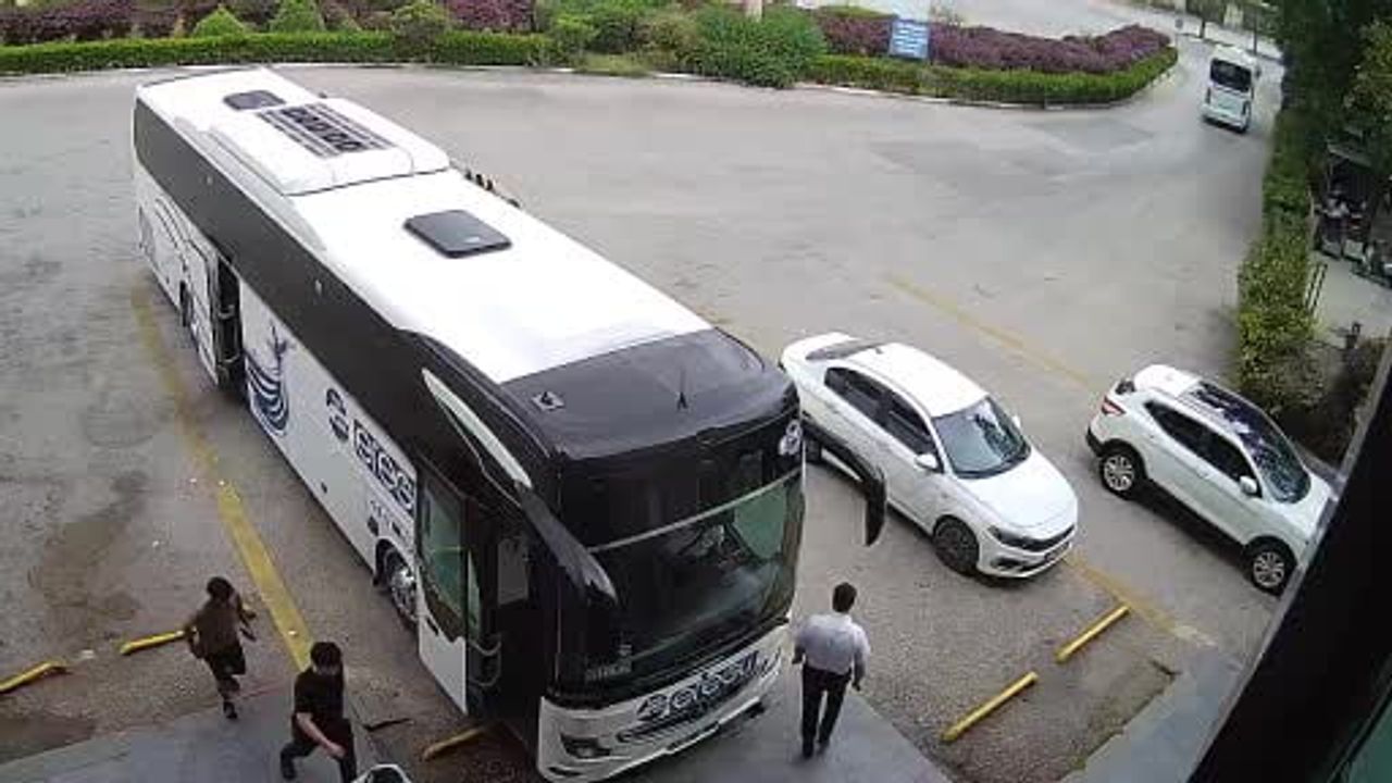 Antalya Otogarı'nda soğuk zincir ihlali: Yaklaşık 1 ton yoğurt imha edildi
