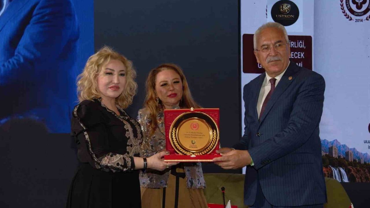 Antalya Sağlık Turizmi Zirvesi (14-15 Mayıs): 100'ün Üzerinde Ülkeden Katılımcılarla Uluslararası İş Birliği Tartışıldı