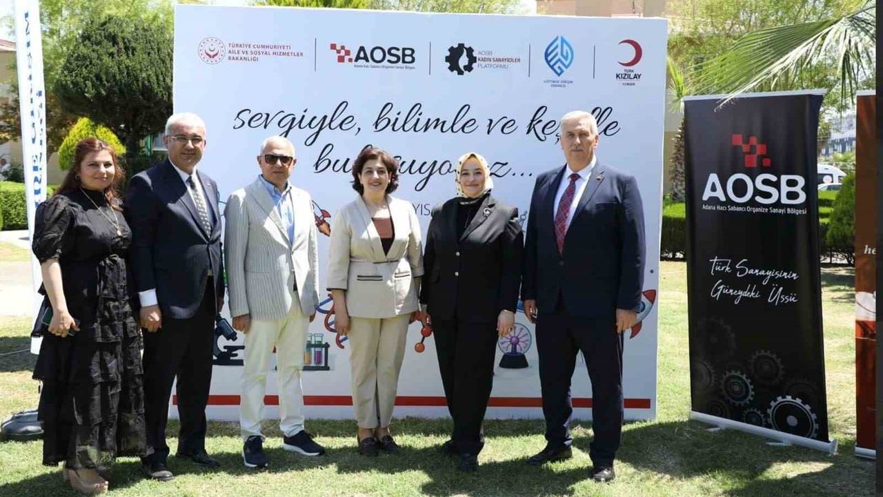 AOSB Kadın Sanayicilerinden Anneler Günü Bilim Şenliği ve Koruyucu Aile Farkındalığı