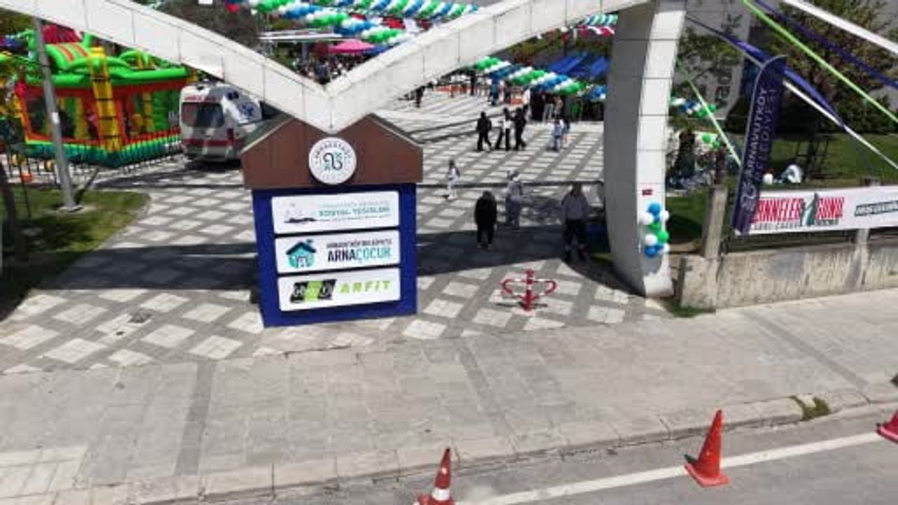 Arnavutköy'de Anneler Günü: Vadiparktan İletişim Noktalarına İlçe Genelinde Etkinlikler