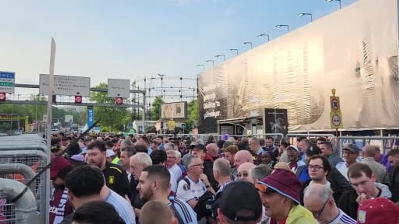 Aston Villa taraftarları Beşiktaş Park’ta — UEFA Avrupa Ligi finalini tribünden izleyecek