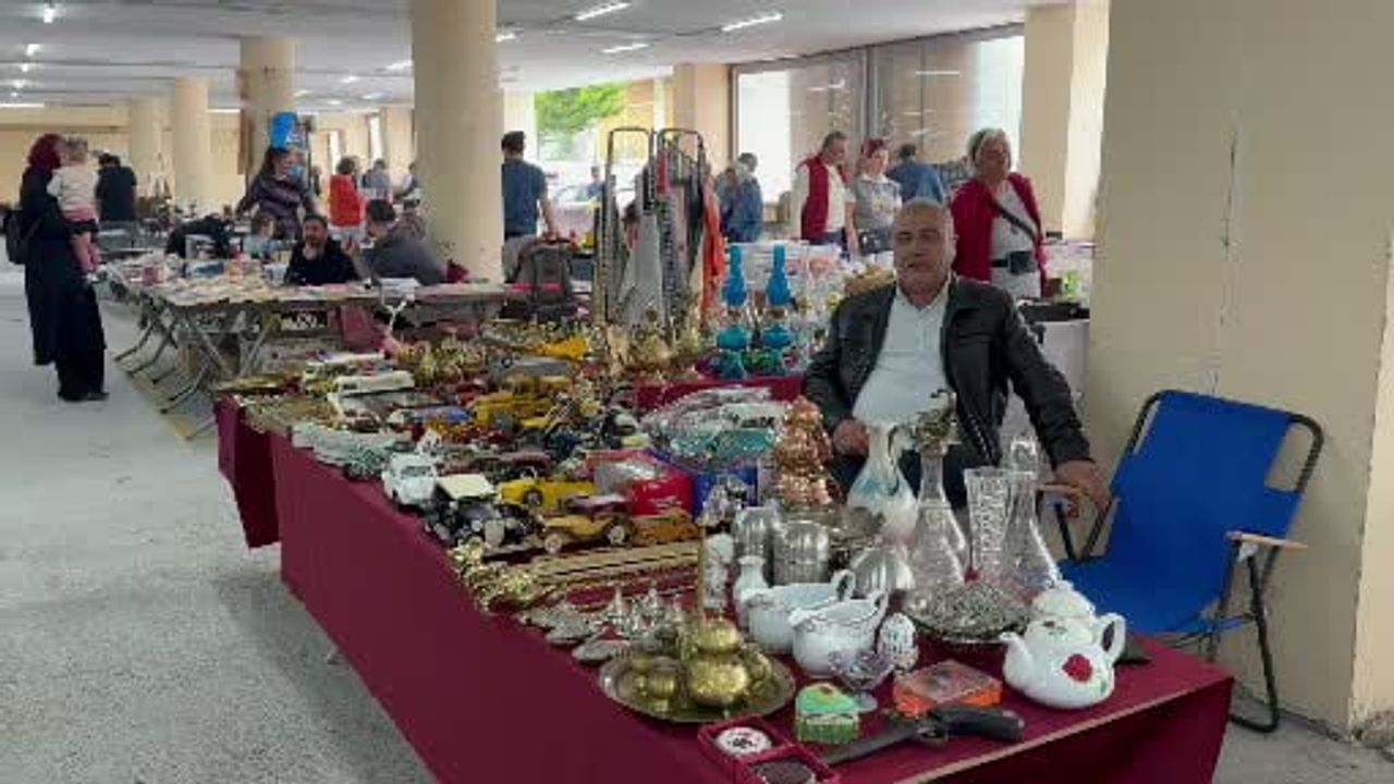 Atakent Pazarı, Samsun'da Antika Tutkunlarını Bir Araya Getiriyor