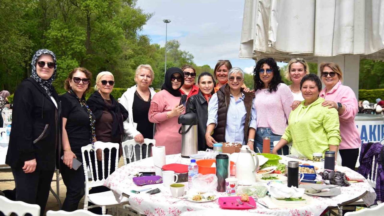 Atakum'da Hıdırellez: Özgecan Kadın Danışma Merkezi Kadınlarıyla Baharı Karşıladı