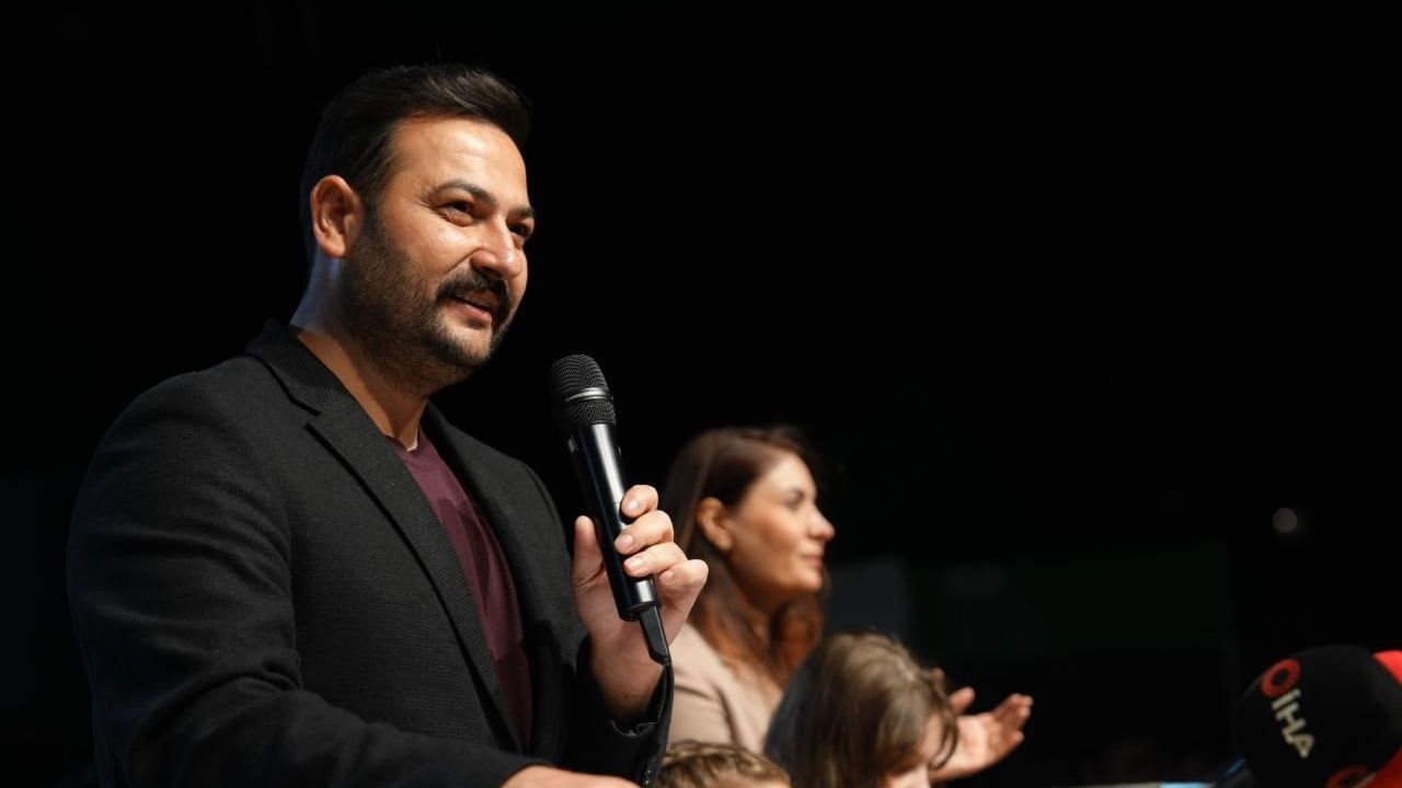 Ataşehir'de 19 Mayıs coşkusu: Fener alayı, konser ve spor etkinlikleri