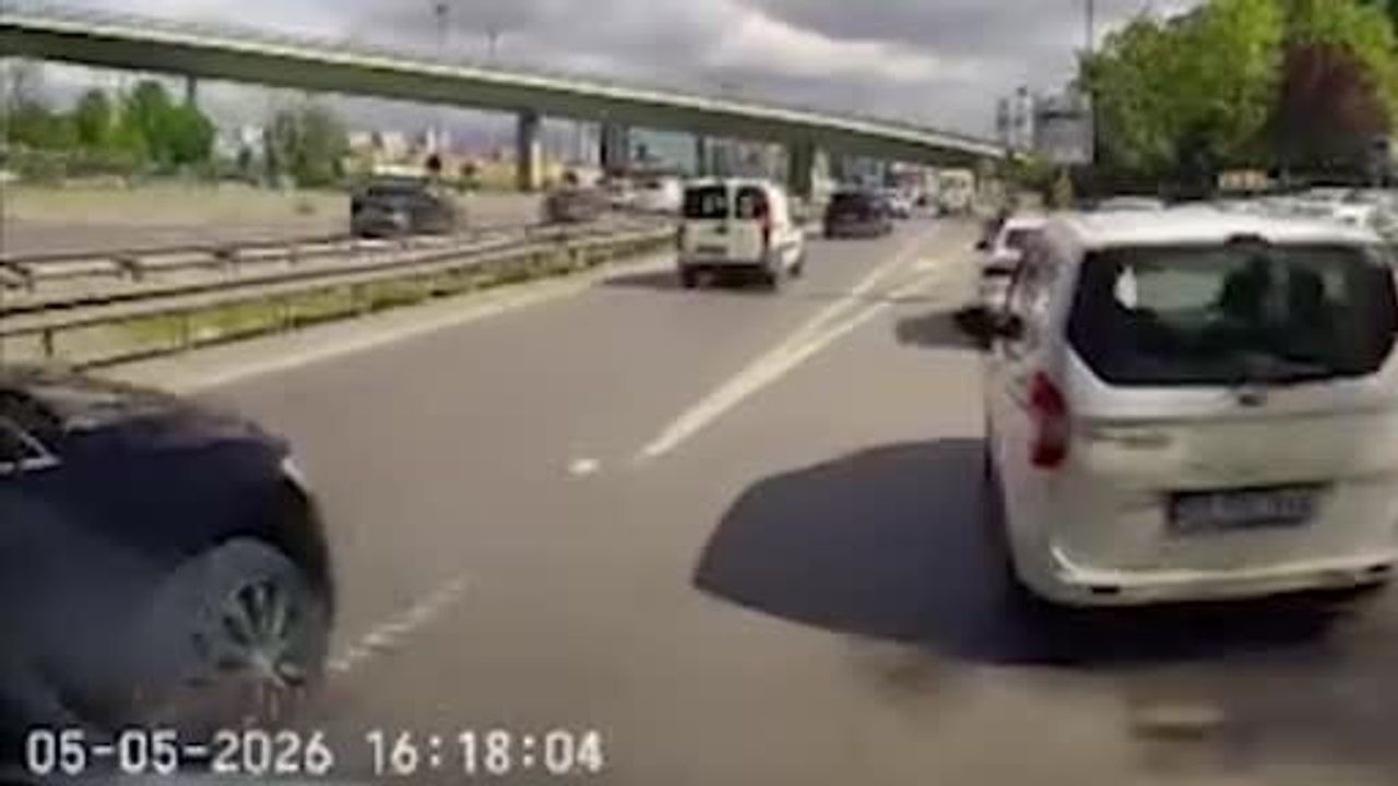 Ataşehir'de taralı alandan yola çıkan sürücü trafikte gerginliğe neden oldu