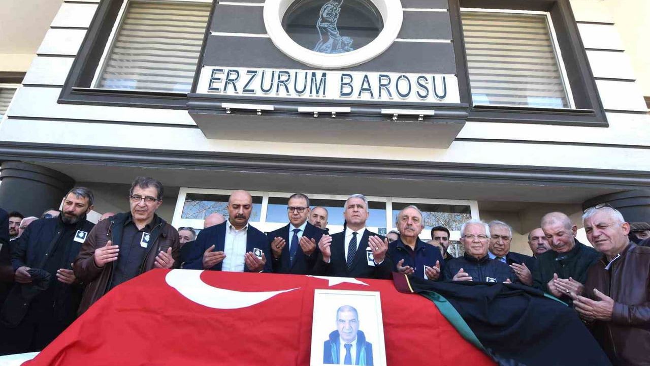 Av. Faruk Terzioğlu, Erzurum Barosu önünde düzenlenen törenle uğurlandı