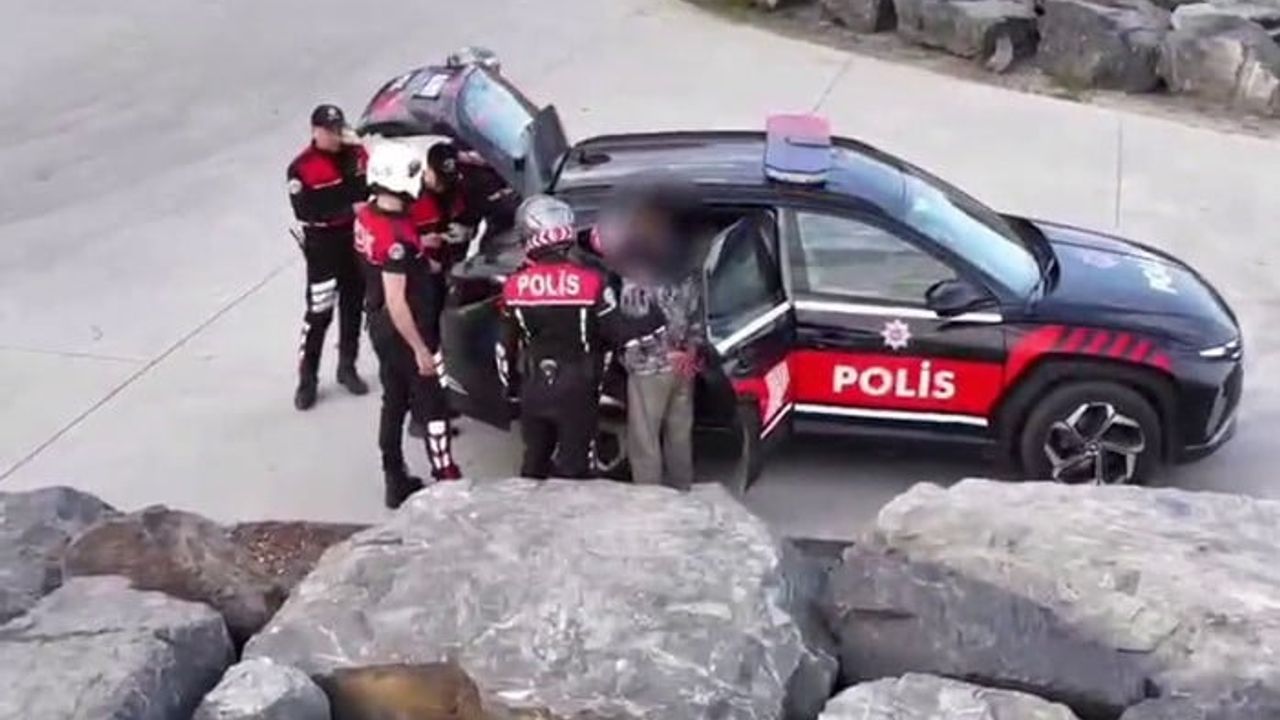 Avcılar'da dron ve Yunus timleriyle denetim: Kayalıklarda 4,71 gram uyuşturucu bulundu, bir şüpheli gözaltında