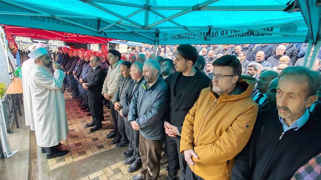 Avrasya Üniversitesi Başkanı Ömer Yıldız’ın eşi Habibe Yıldız uğurlandı