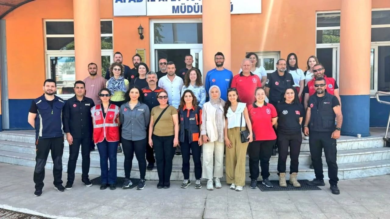Aydın'da Afet Farkındalık Eğitmen Eğitimi tamamlandı; katılımcılar afet bilinci yayacak