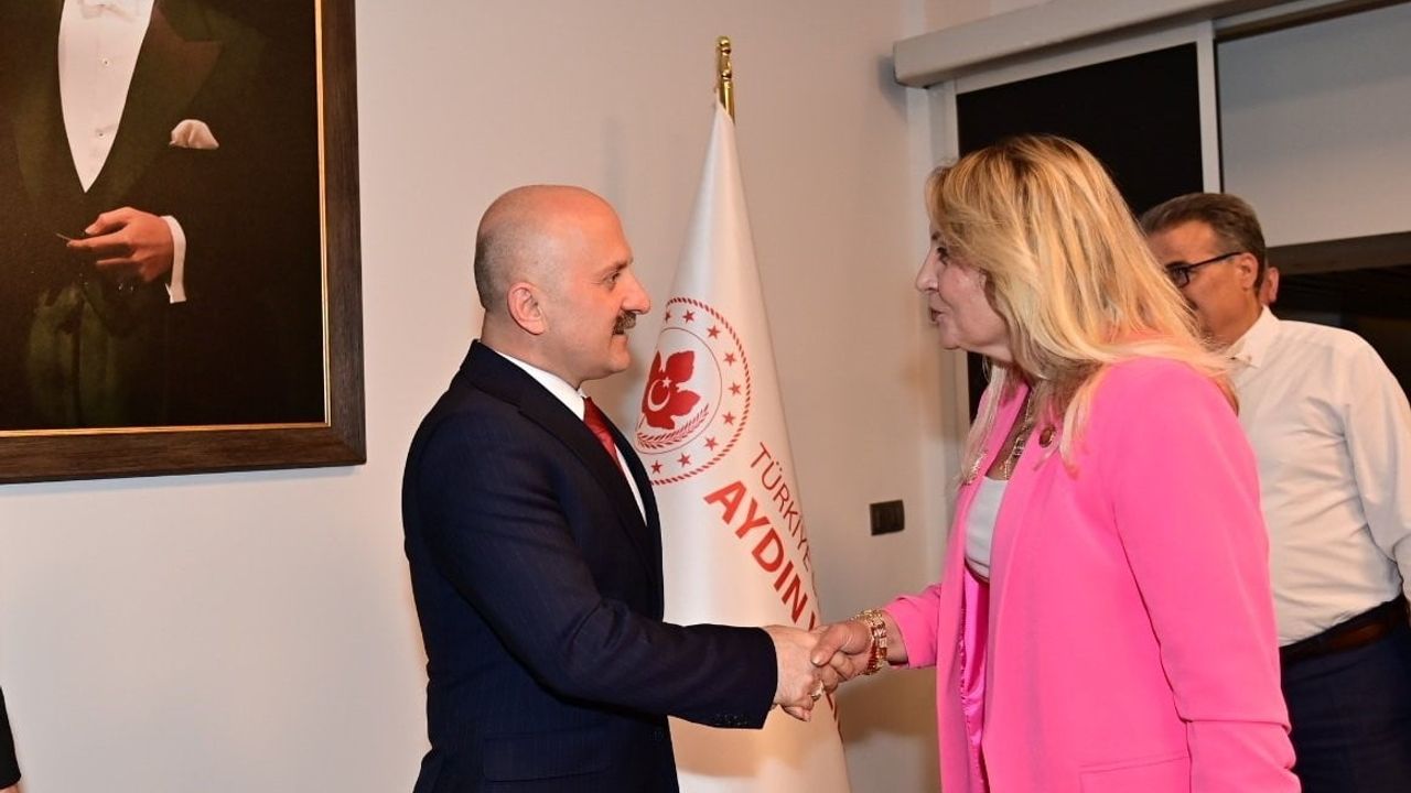 Aydın'da Kurban Bayramı: Valilikte Resmi Bayramlaşma