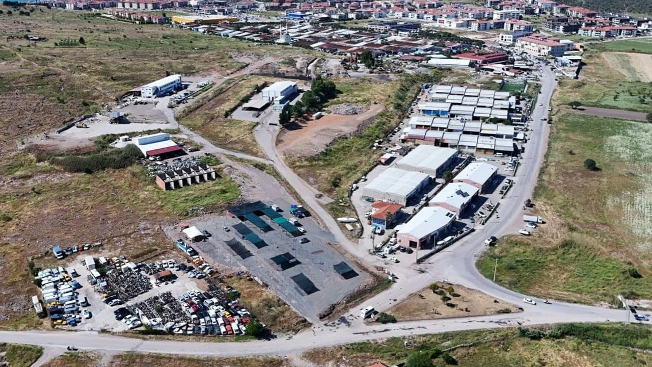 Ayvalık'ta Kurban Bayramı Öncesi 35 Bölümlü Yeni Kurban Pazarı Açıldı