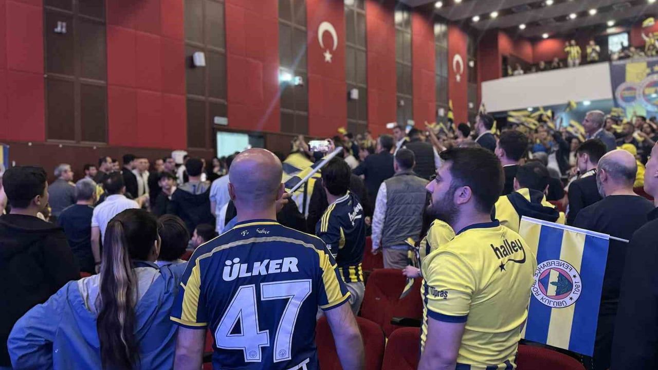Aziz Yıldırım: Taraftarla sarsılmaz bağı yeniden inşa etme çağrısı