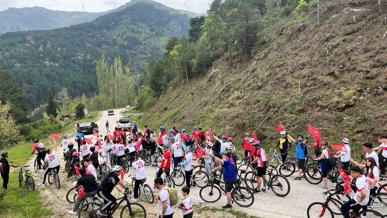 Babadağ'da 19 Mayıs Bisiklet Turu: Birlik, Spor ve Gençlik Coşkusu