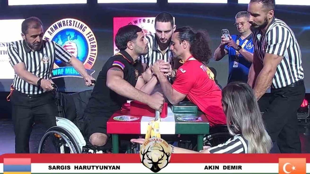 Bağcılar’ın demir bilekleri Avrupa şampiyonu: Akın Demir ve Erkan Damar