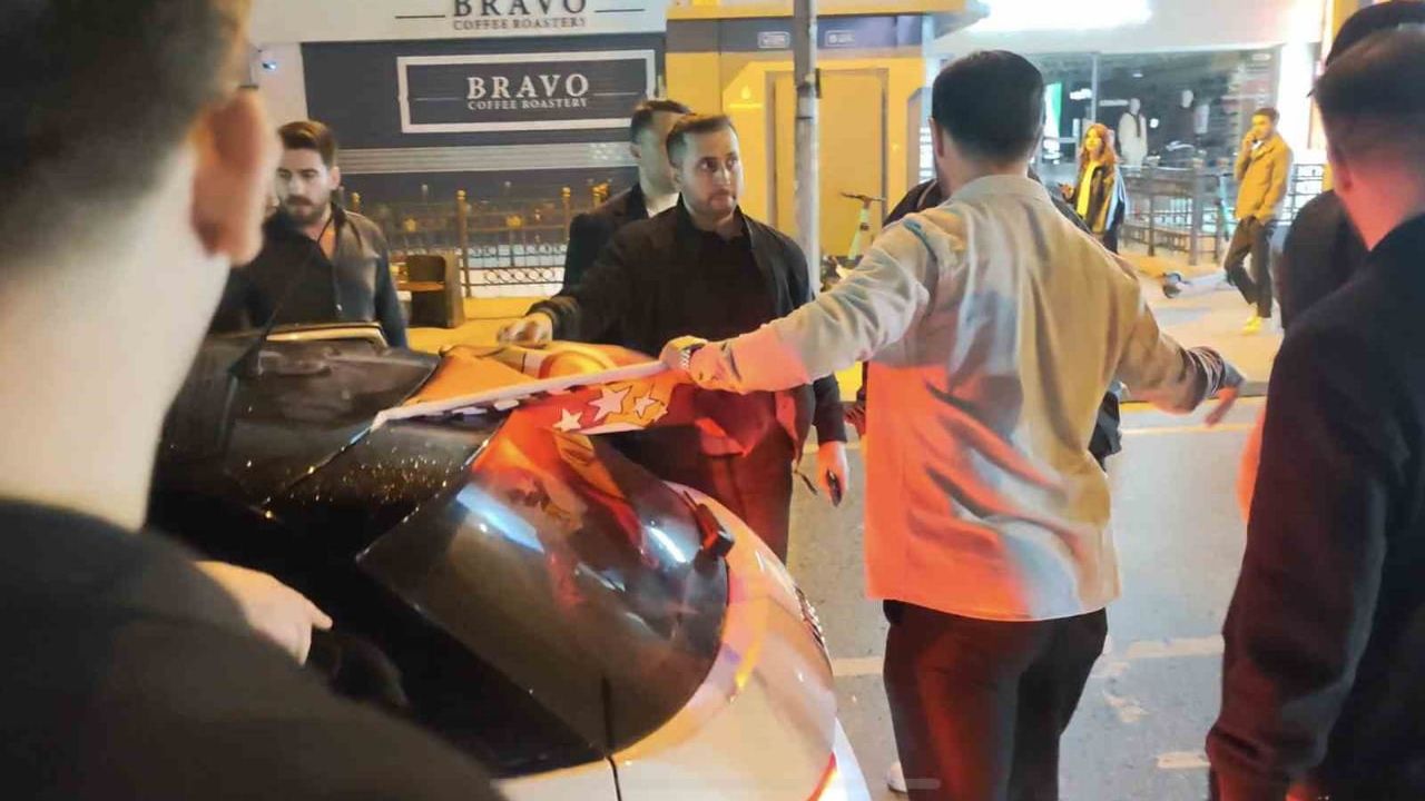 Bağdat Caddesi'nde taraftar gerilimi polis müdahalesiyle yatıştırıldı