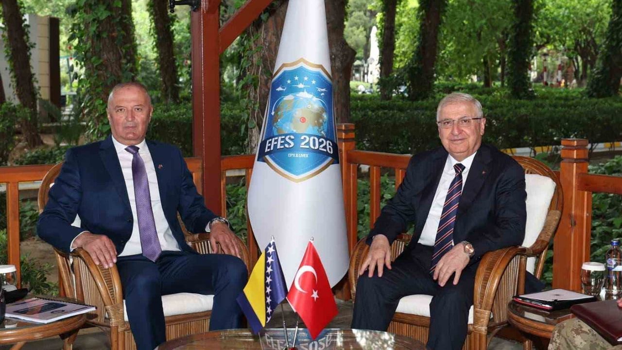 Bakan Güler, Bosna Hersekli Mevkidaşı Zukan Helez ile görüştü