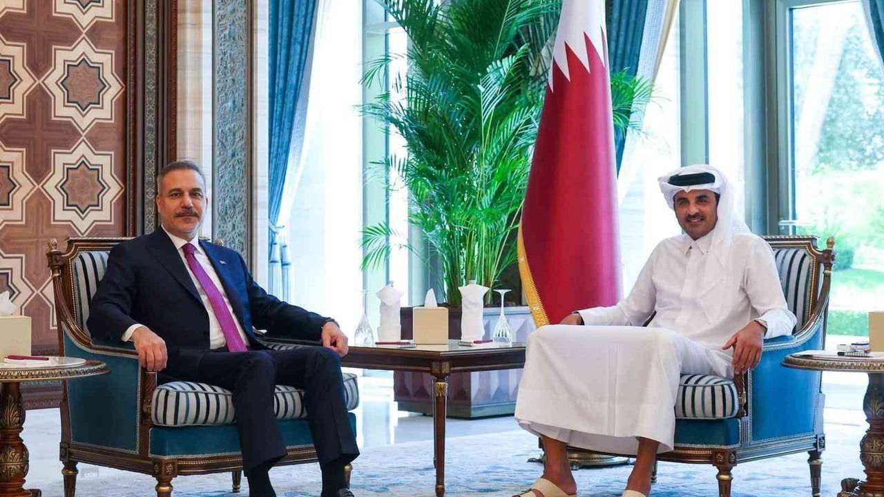 Bakan Hakan Fidan Doha'da: Katar Emiri Şeyh Tamim bin Hamad Al Thani tarafından kabul edildi