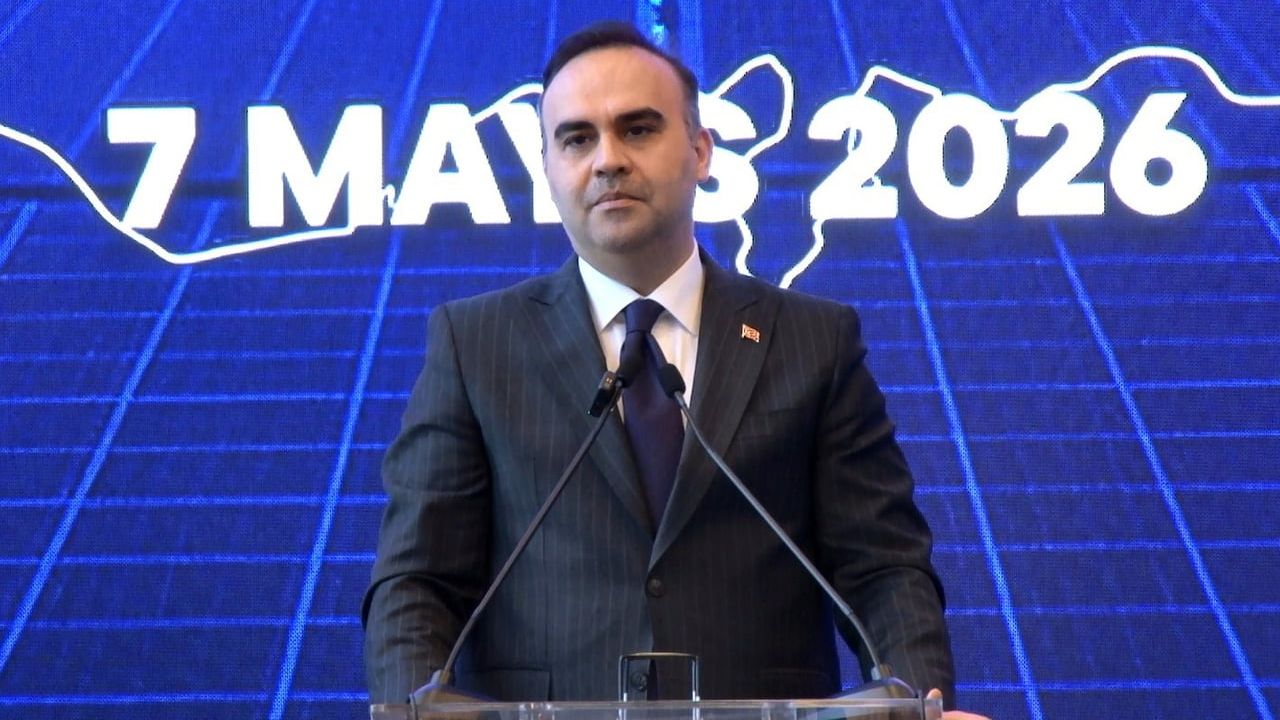 Bakan Kacır: Türkiye, 5 tesiste yıllık 20 GW'ın üzerinde güneş hücresi üretim kapasitesine ulaşacak
