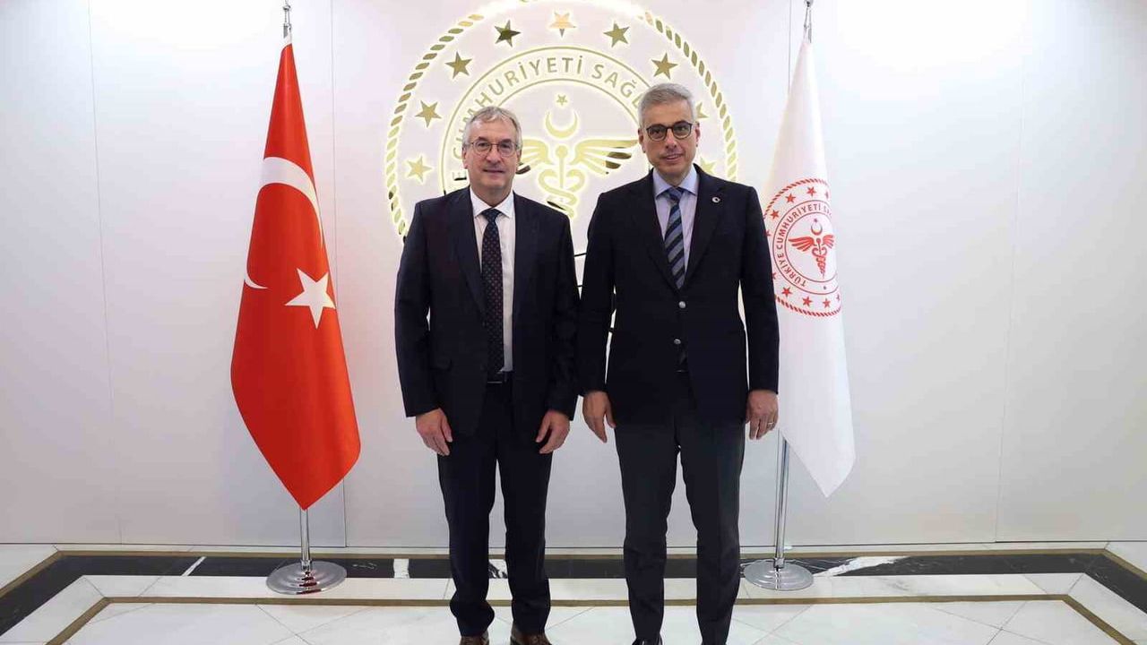 Bakan Memişoğlu, Belçika Valonya Başkan Yardımcısı Pierre‑Yves Jeholet ile sağlık iş birliğini görüştü