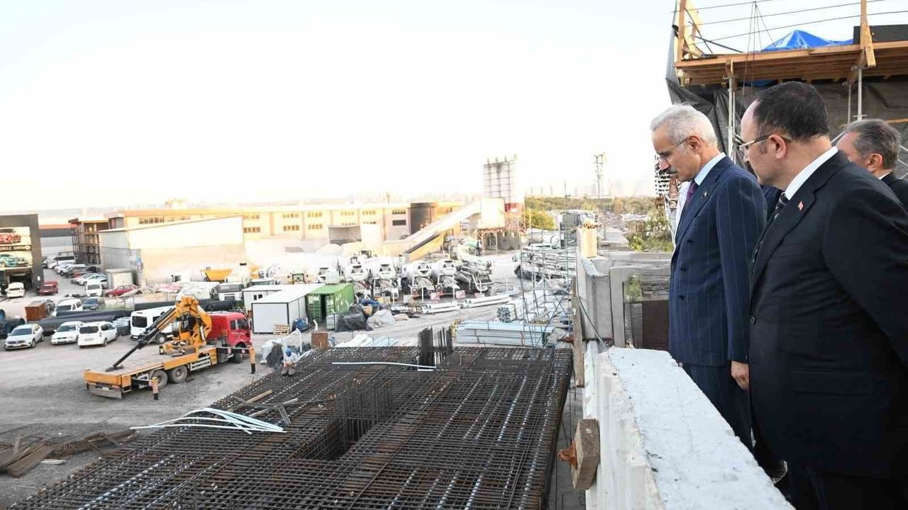 Bakan Uraloğlu: Etimesgut Havalimanı pistini 2.450 metreden 3.000 metreye uzatıyoruz