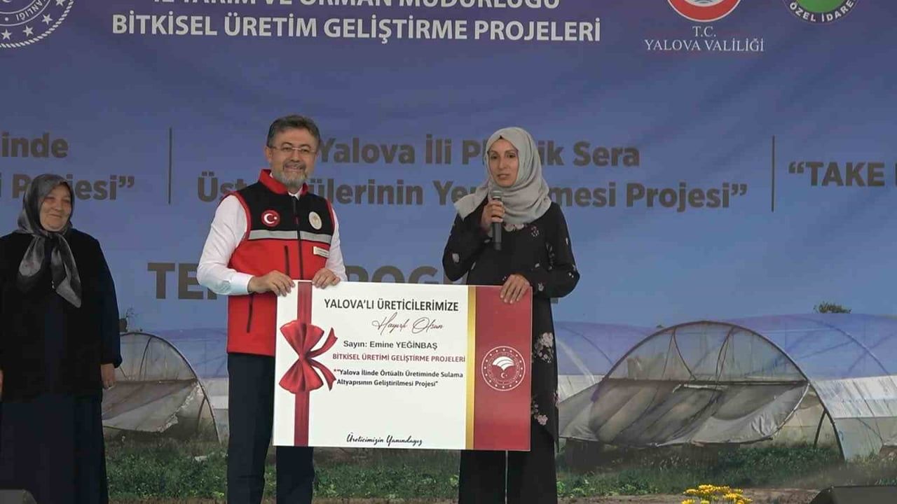 Bakan Yumaklı: Tarım milli güvenlik meselesidir; Yalova'da bitkisel üretim desteği dağıtıldı
