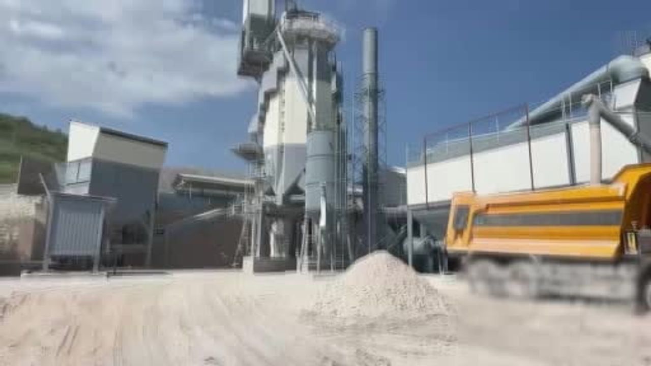 Balıkesir Büyükşehir Belediyesi'ne izin alınmadan işletilen asfalt plent nedeniyle 839 bin lira ceza