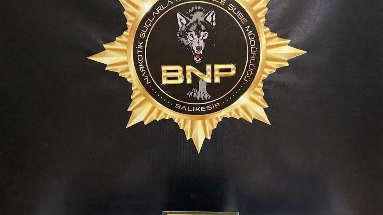 Balıkesir'de cips poşetinde sentetik kannabinoid ham maddesi ele geçirildi