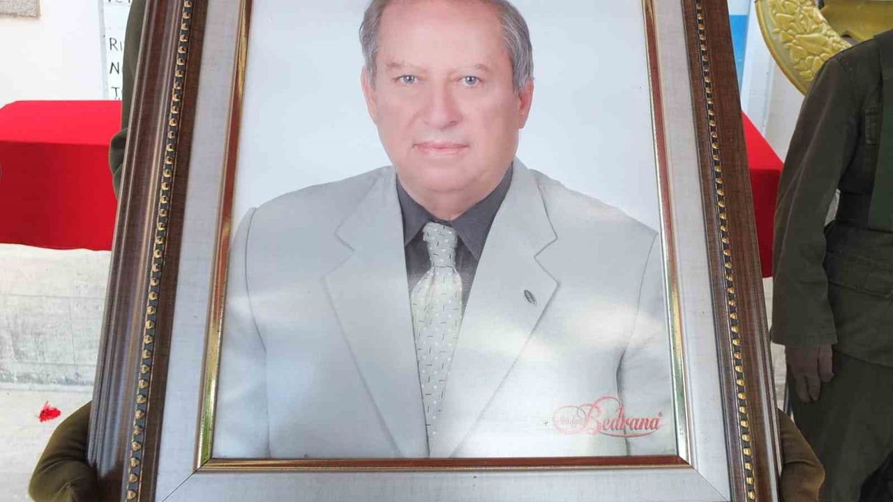 Balıkesir'de emekli astsubay İsmet Hancı askeri törenle toprağa verildi