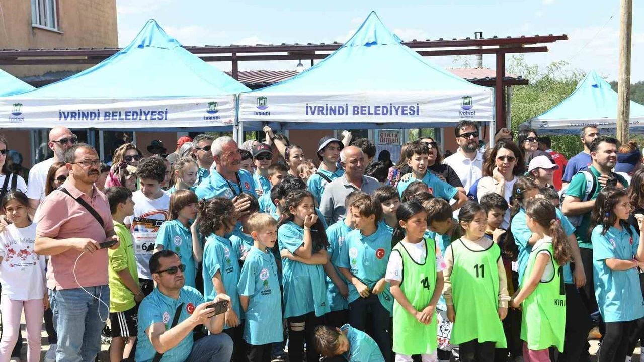 Balıkesir'de Türkiye U14 Oryantiring Şampiyonası tamamlandı: Gençler orman ve şehir parkurlarında yarıştı