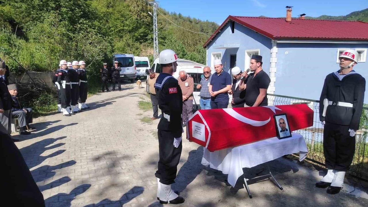 Bartın’da Kıbrıs Gazisi Arif Güney İçin Askeri Törenle Veda