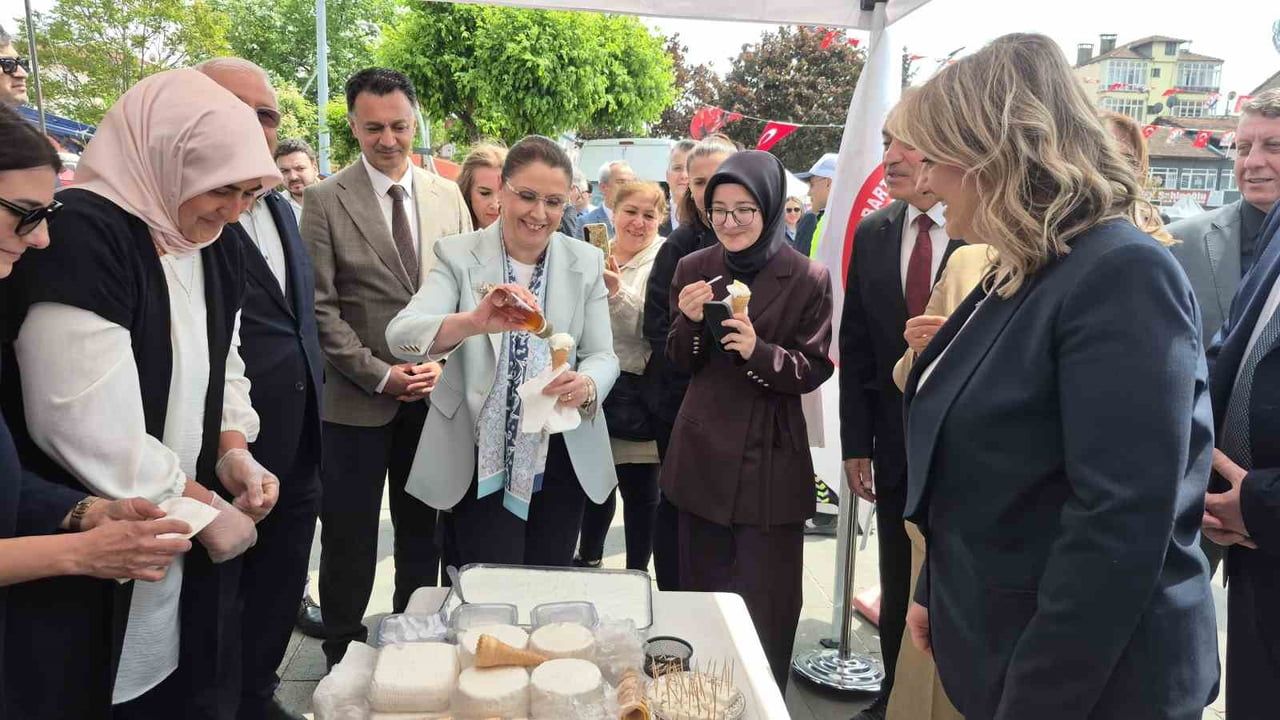 Bartın'da Türk Mutfağı Haftası: Mehteran Eşliğinde Yöresel Tatlar Tanıtıldı