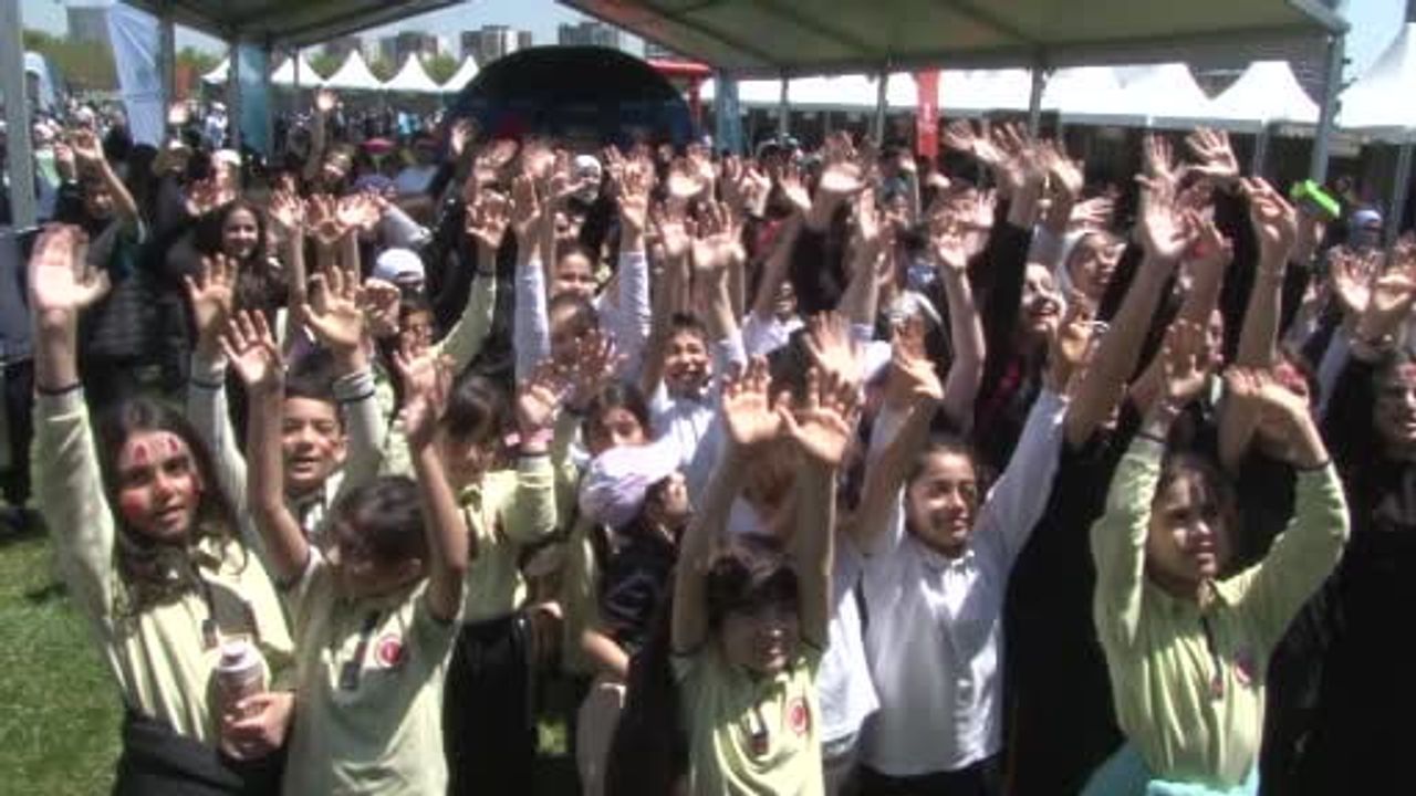 Başakşehir Millet Bahçesi’nde Bilim Şenliği: Living Lab ile Teknoloji Eğitimi