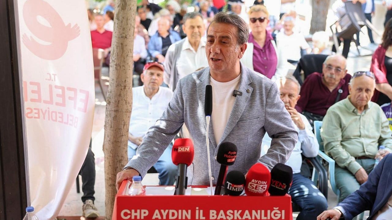 Başkan Anıl Yetişkin Menderes Park'taki bayramlaşmada birlik ve umut mesajı verdi