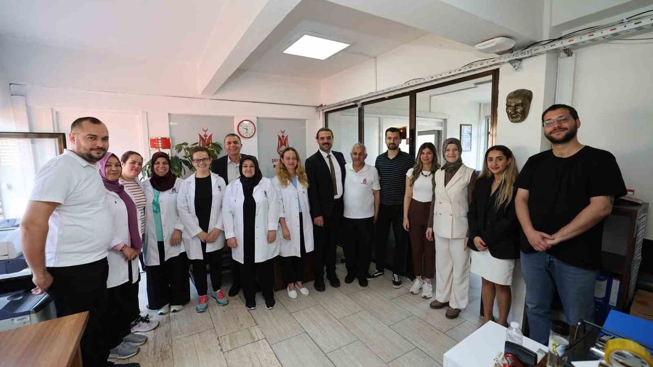 Başkan Hakan Şimşek, Kurban Bayramı Öncesi Belediye Personeliyle Bayramlaştı