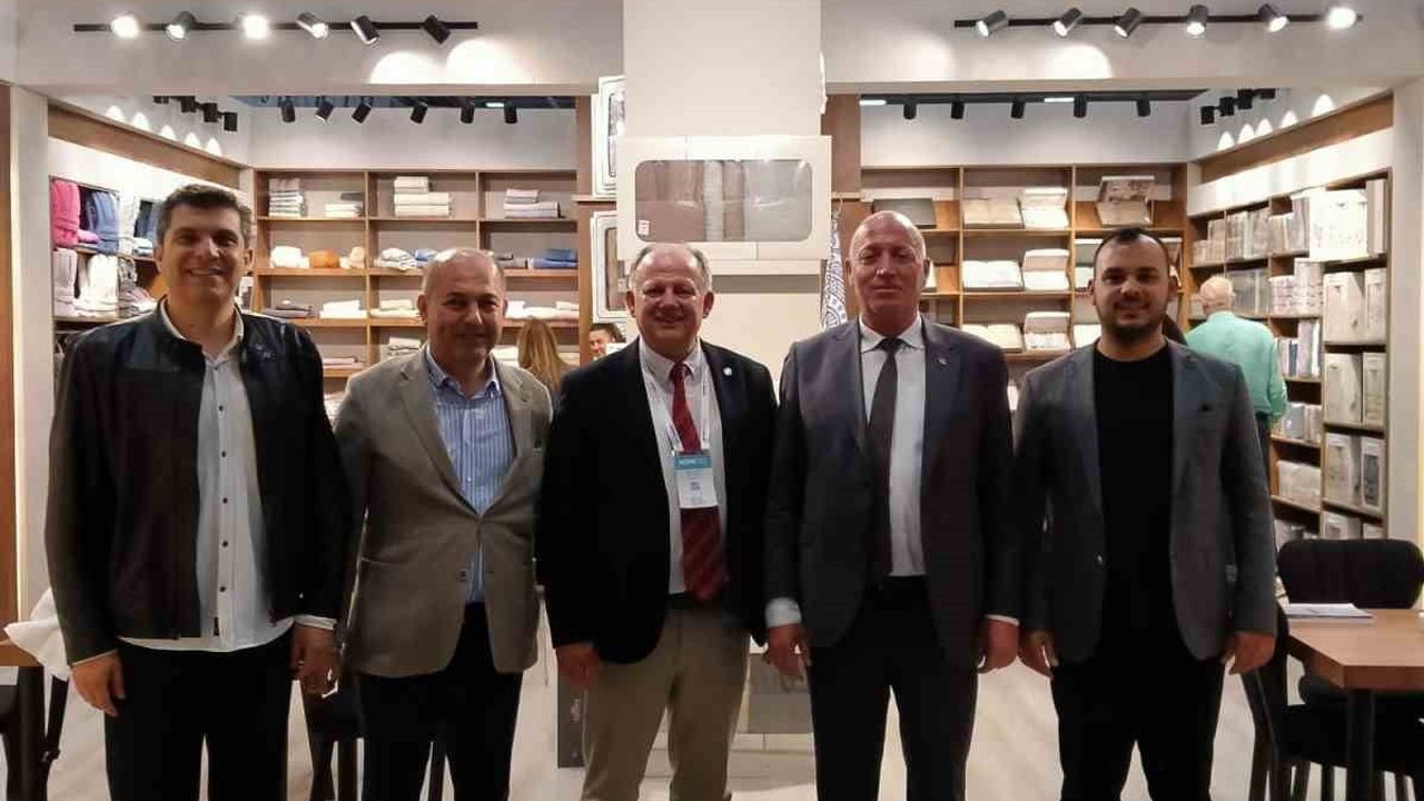 Başkan Murat Kumral HOMETEX Fuarı’nda Babadağlı ve Denizlili Firmaları Ziyaret Etti