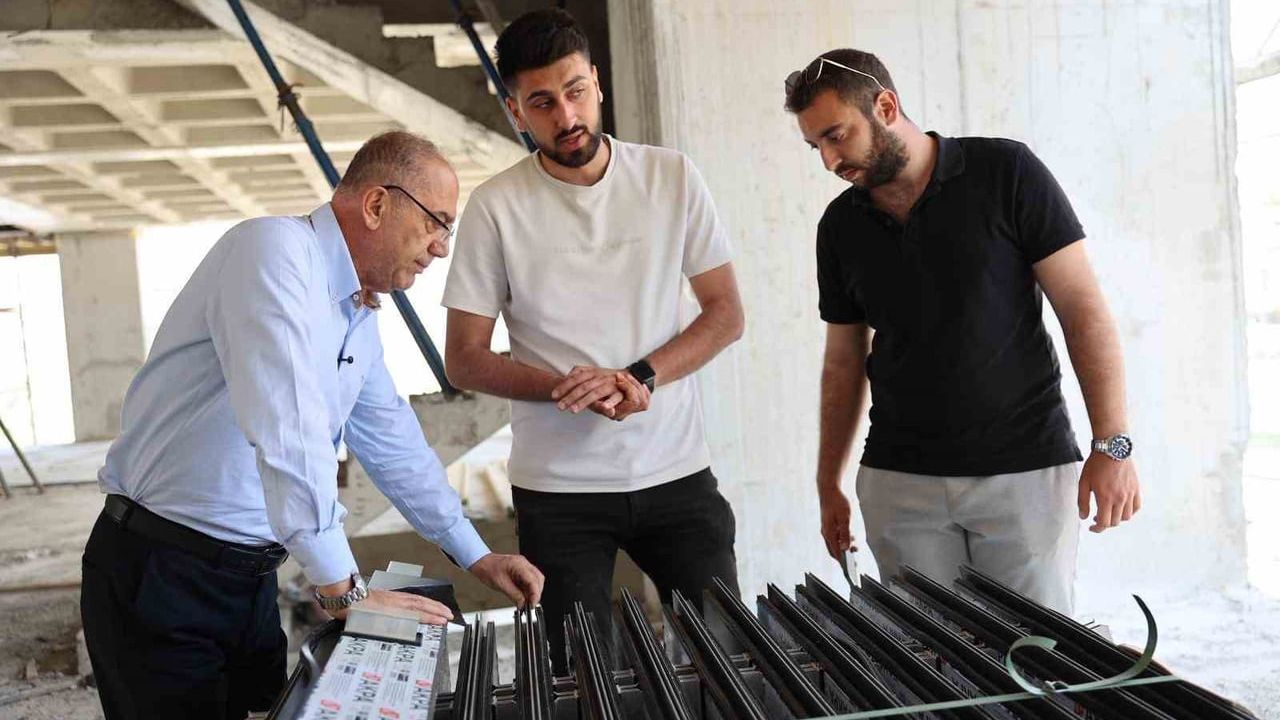 Başkan Yapar, Akasya ve General Şükrü Kanatlı'daki projeleri yerinde inceledi