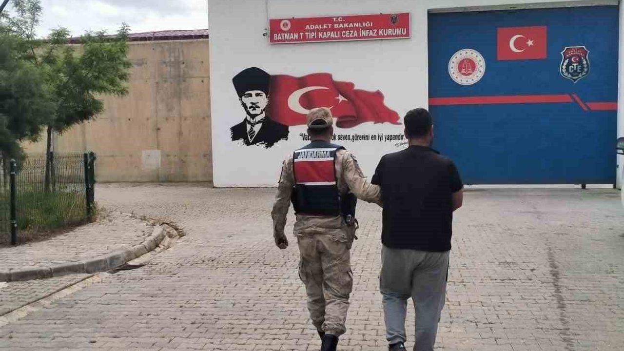 Batman'da 14 yıl 8 ay kesinleşmiş hapis cezası bulunan şüpheli jandarma tarafından yakalandı