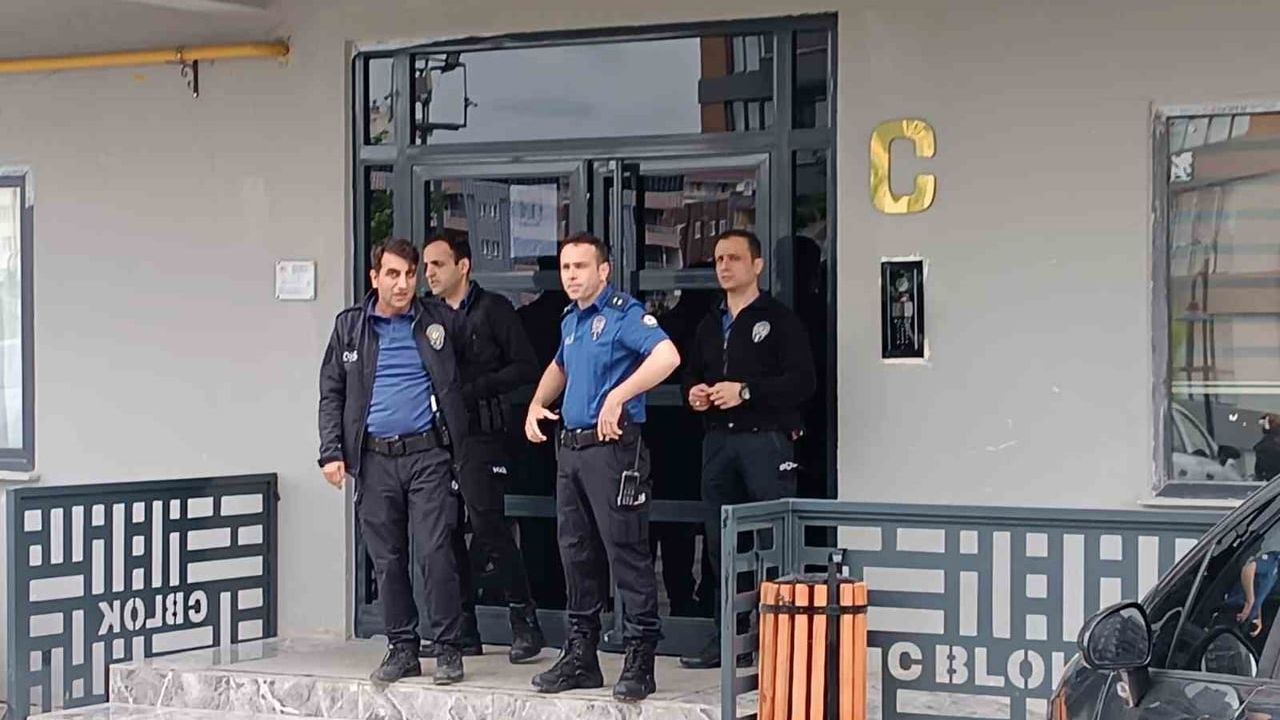 Batman’da asansör kurtarma girişiminde 67 yaşındaki bir kişi yaşamını yitirdi