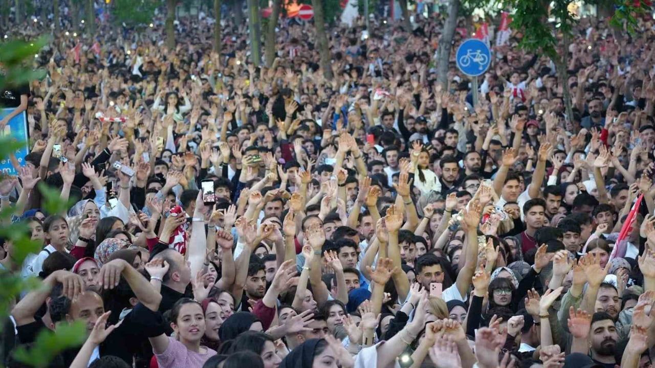 Batman Petrolspor'un Trendyol 1. Lig'e Yükselişi: Kentte Coşkulu Şampiyonluk Kutlaması