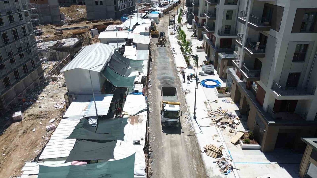 Battalgazi Belediyesi, Malatya Akpınar'da Yolun Bir Bölümünü Kurban Bayramı Öncesi Yaya Kullanımına Açtı
