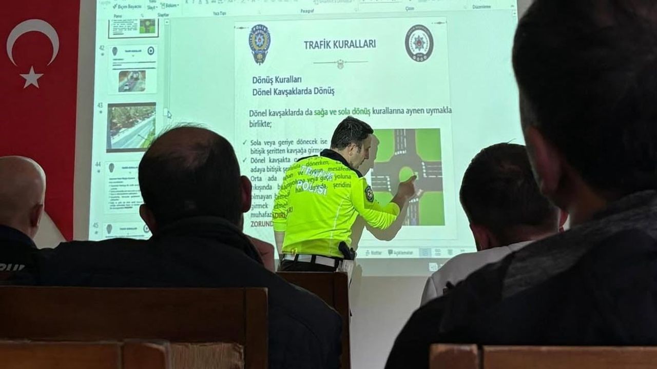 Bayburt Denetimli Serbestlik Müdürlüğü'nde yükümlülere trafik güvenliği semineri