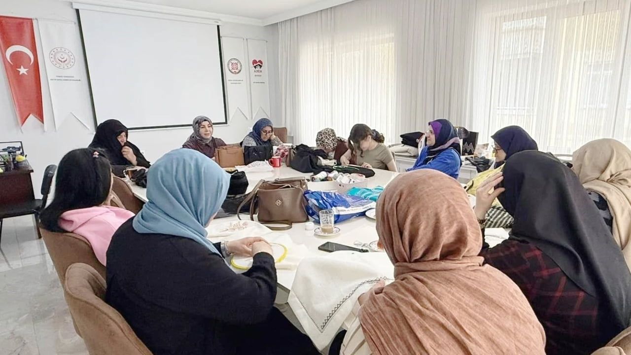 Bayburt’ta ‘Değerleriyle Güçlü Ailem’ Kapsamında Aile Değerleri Programları