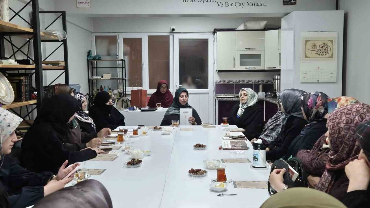 Bayburt’ta 'Değerleriyle Güçlü Ailem' Programları: Aile Değerleri ve Kitap Tahlili Öne Çıktı
