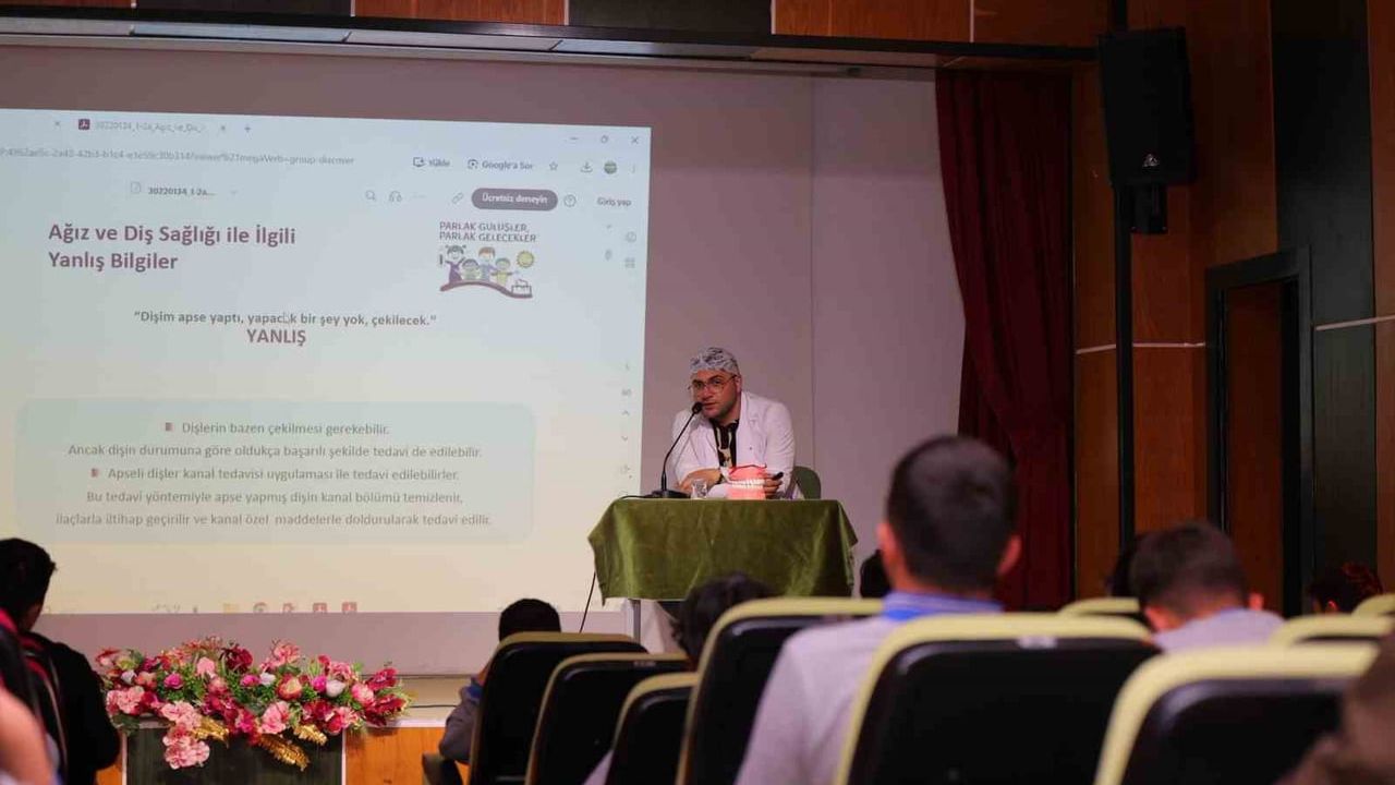 Bayburt’ta lise öğrencilerine ağız ve diş sağlığı eğitimi verildi