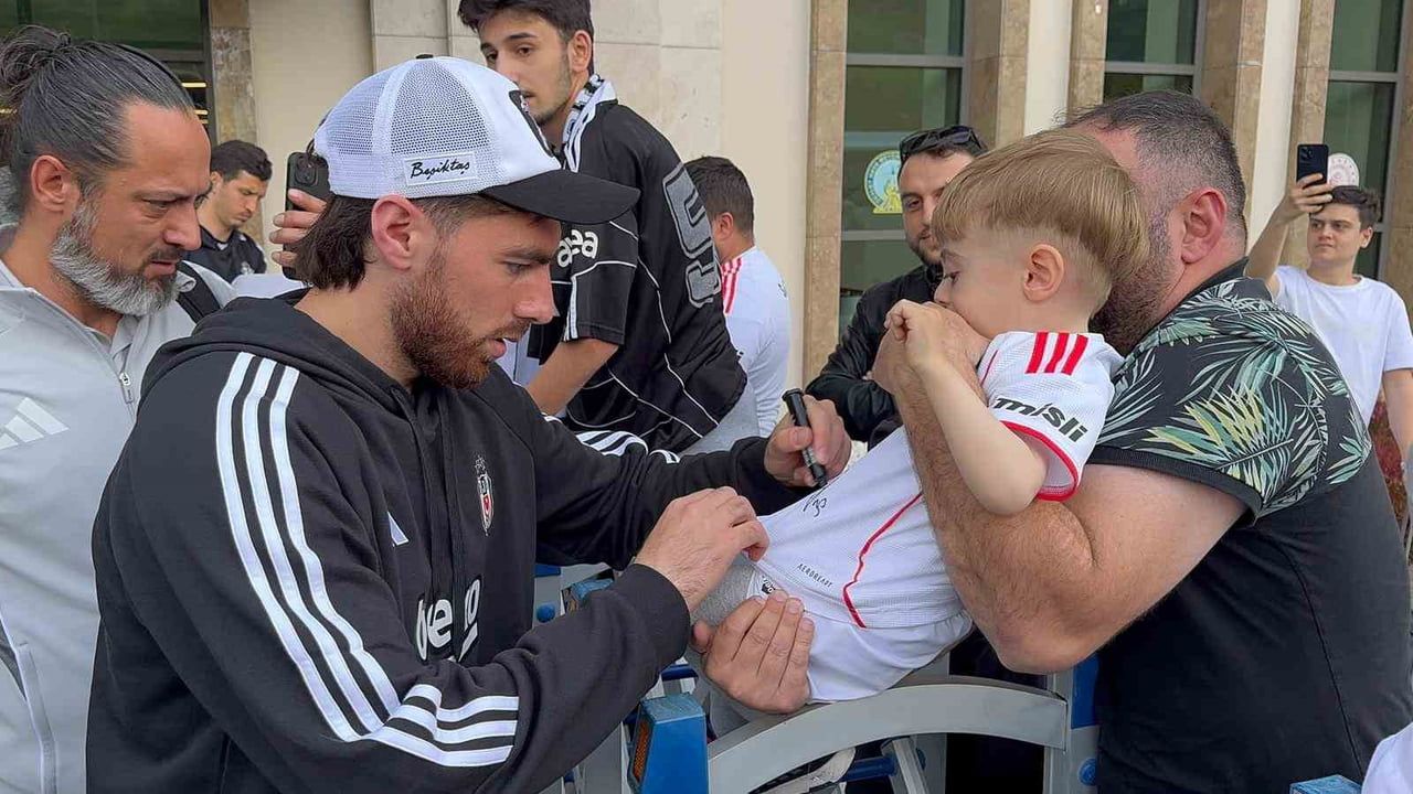 Beşiktaş, Çaykur Rizespor maçı için Rize’ye geldi