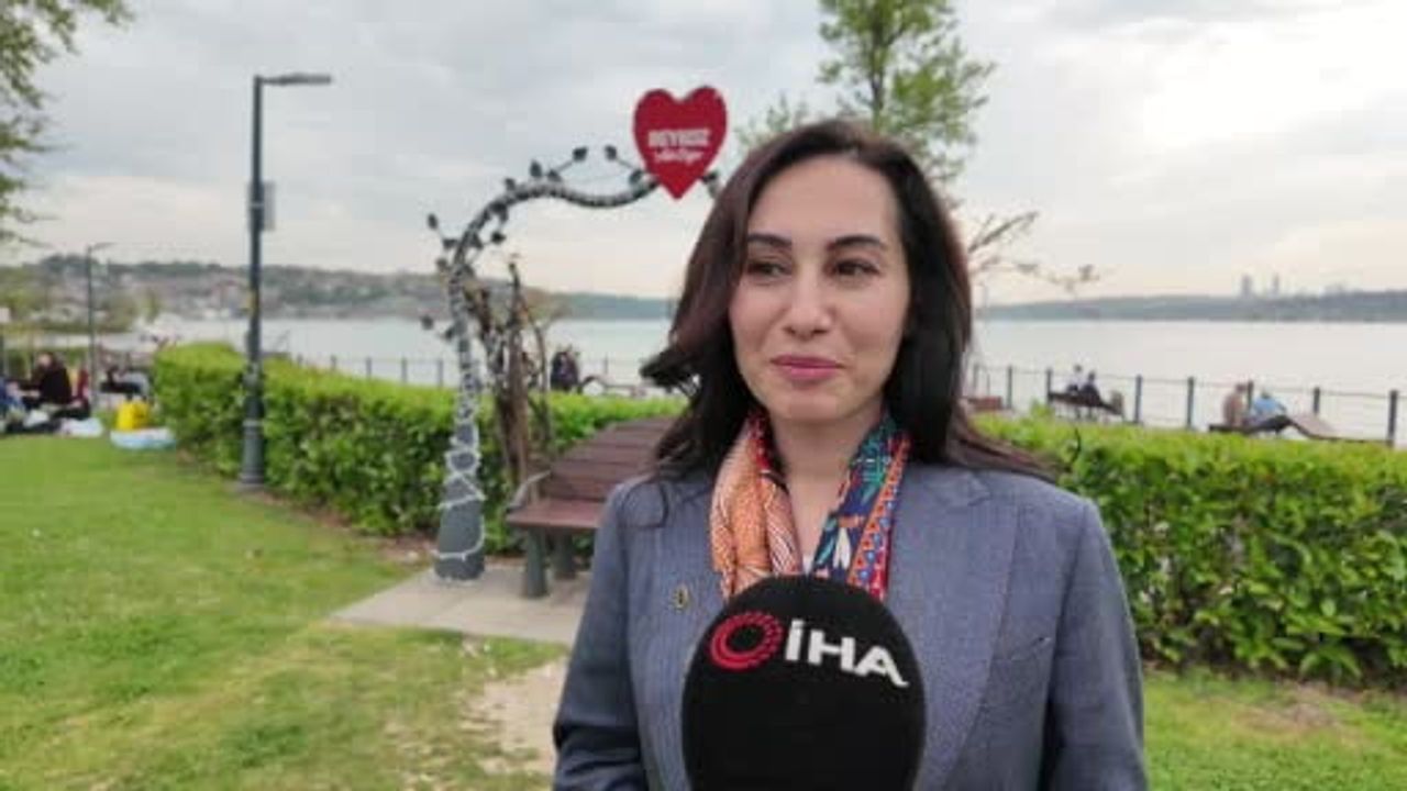 Beykoz sokaklarına Anneler Günü'nde annelerin sözleri yansıdı