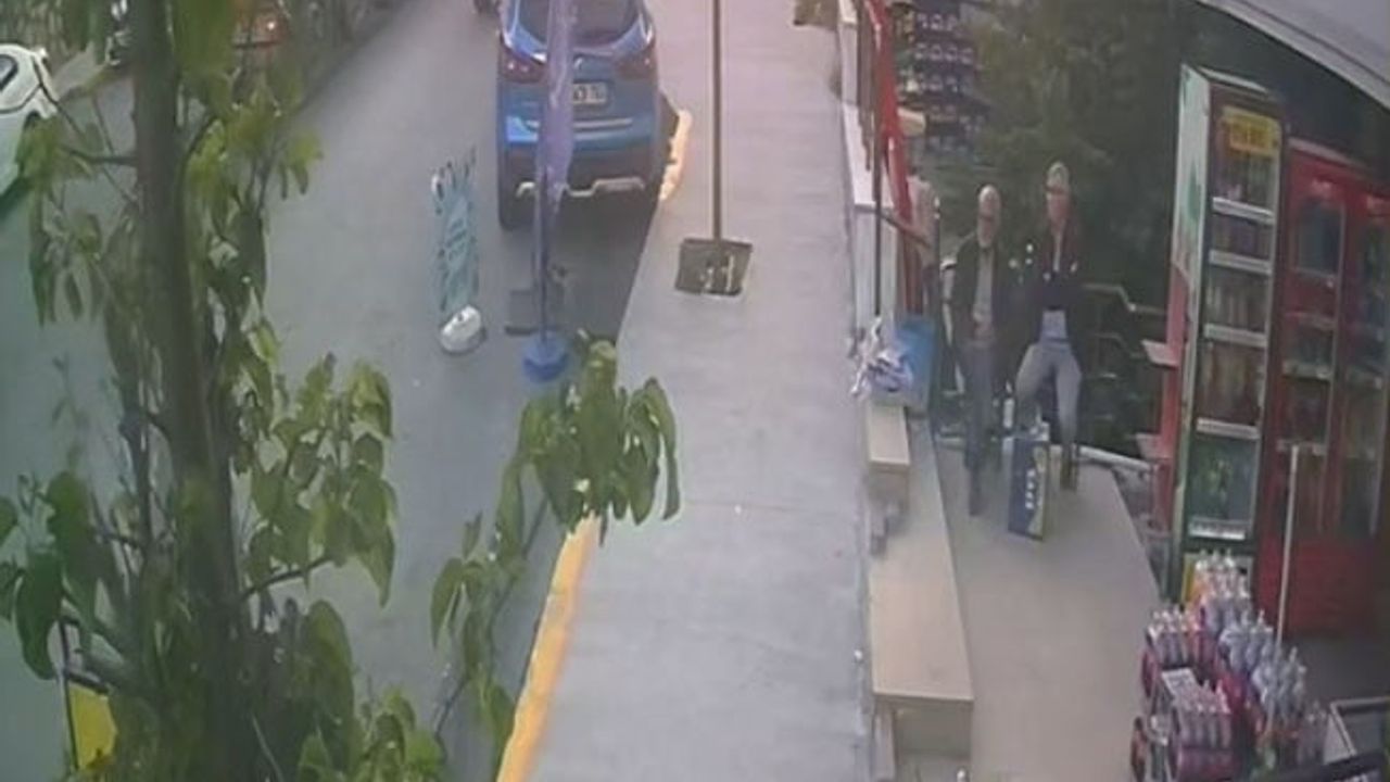 Beylikdüzü'nde 11 yaşındaki çocuk skuterle tırın altında kaldı