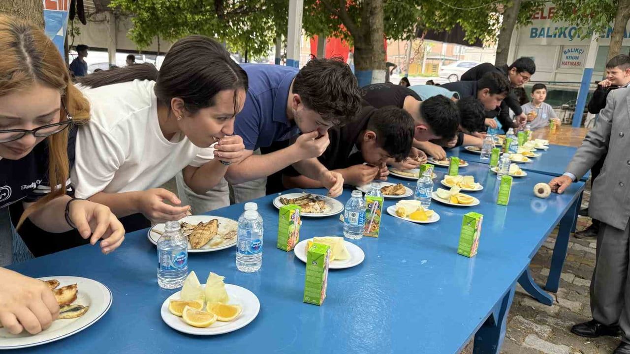 Beylikdüzü'nde balık yeme yarışması: Birinciye 4 çipura ödülü